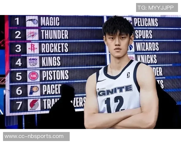 篮网17人轮换大胜40分曾凡博首秀机会依然渺茫 篮网17人轮换大胜40分曾凡博首秀机会依然渺茫