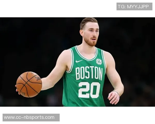 内史密斯早期艰难挣扎却不放弃绿军生涯终获成功与回报