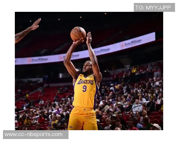 夸梅谈库里成长经历与训练态度布朗尼是否只沉迷游戏机成长 夸梅谈库里成长经历与训练态度布朗尼是否只沉迷游戏机成长