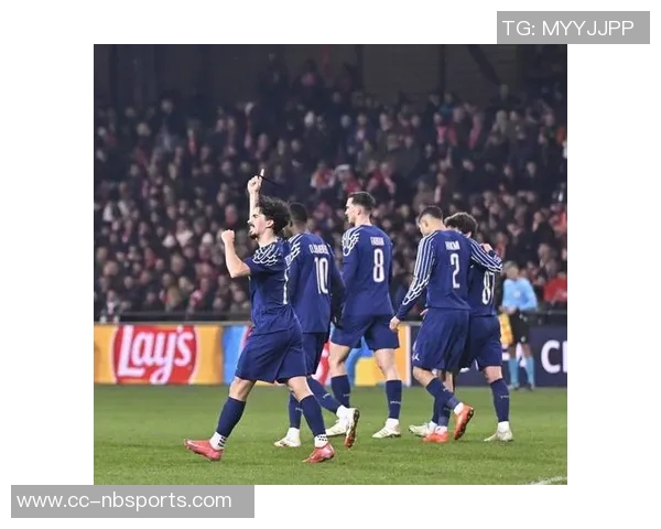 恩里克欣喜登贝莱与马尔基尼奥斯复出欧冠小组赛竞争异常激烈