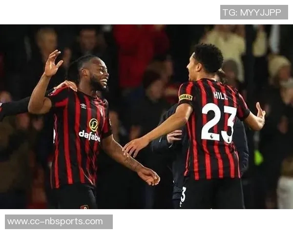 伯恩茅斯后卫塞内西拒绝续约马竞巴萨均表现出浓厚兴趣